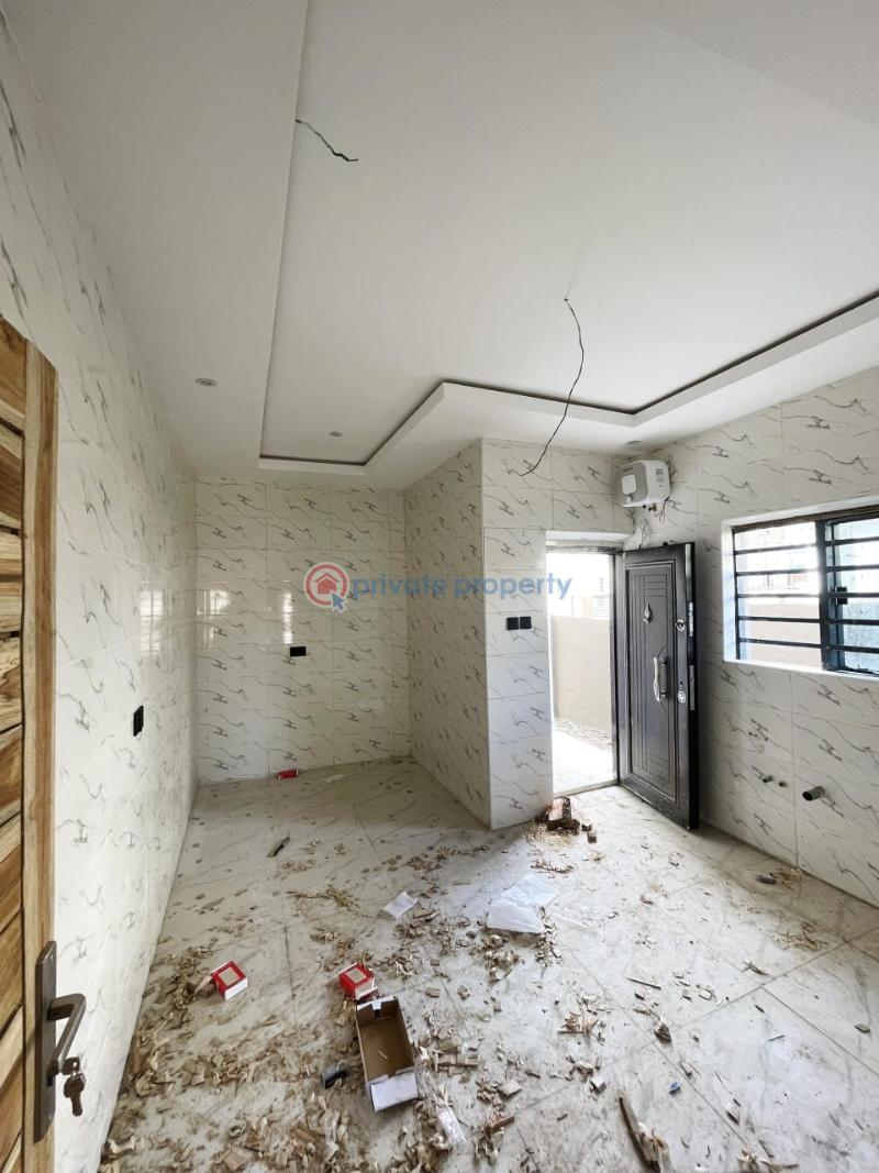 4 bedroom Detached Duplex For Sale Waterfall Kolapo Ishola Gra Ibadan Oyo - 2