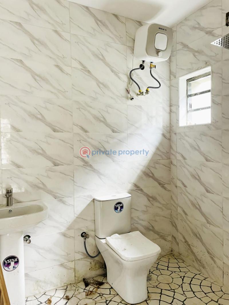 4 bedroom Detached Duplex For Sale Waterfall Kolapo Ishola Gra Ibadan Oyo - 12