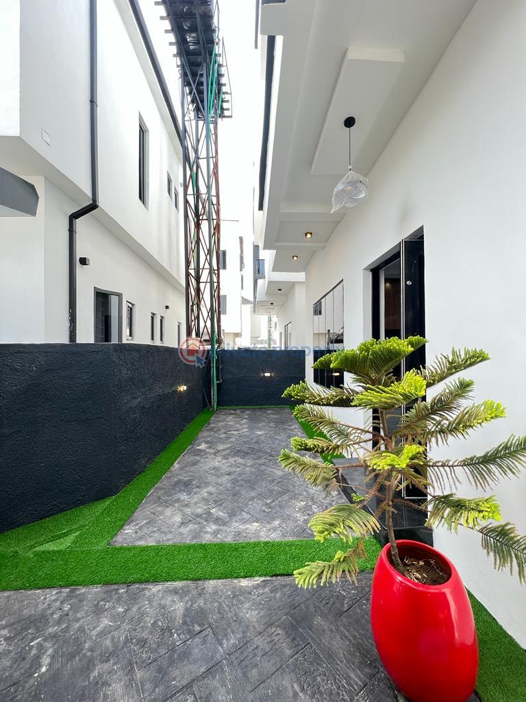 4 bedroom Detached Duplex For Sale Ajah Lagos - 1