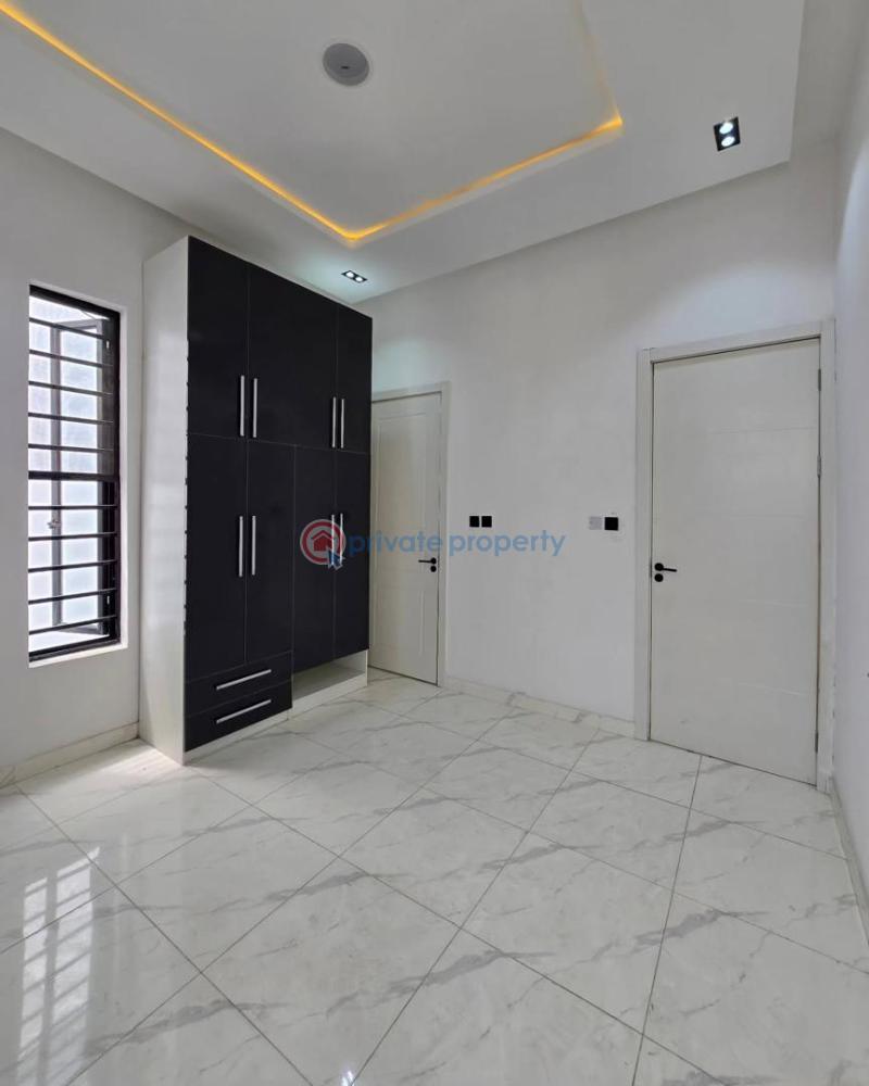 4 bedroom Detached Duplex For Sale Ikota Lekki Lagos - 4