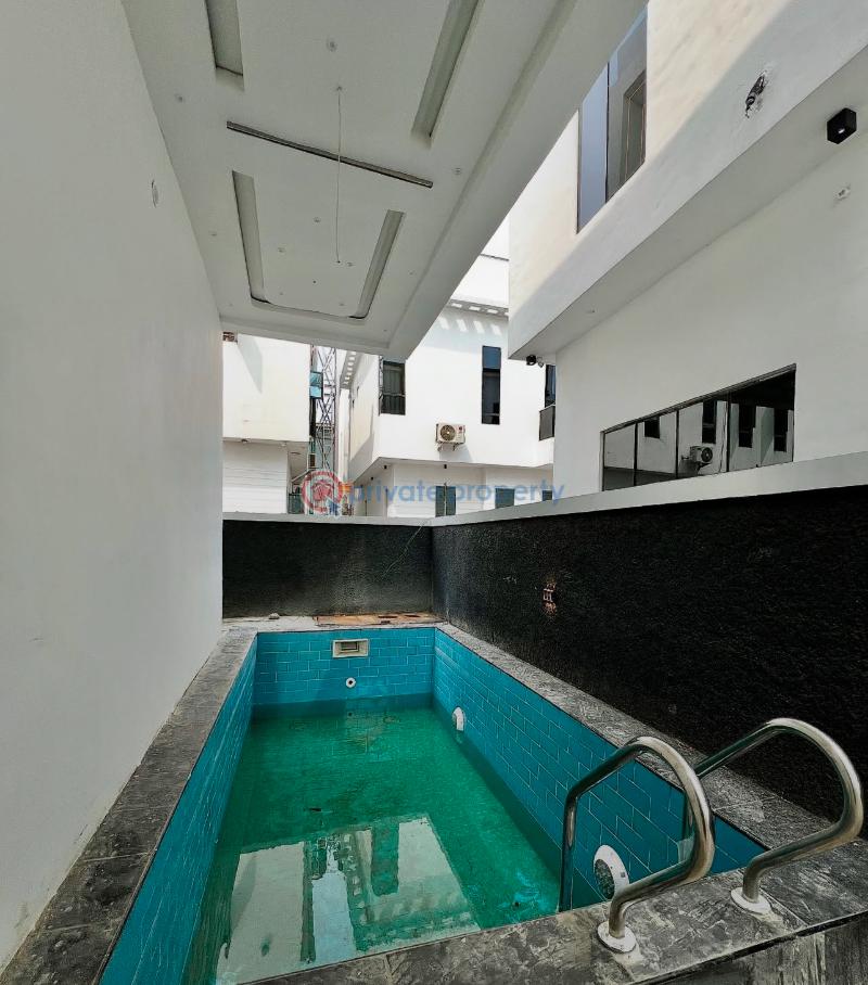 4 bedroom Detached Duplex For Sale Secure Estate At 2nd Tollgate Lekki Along Lekki Expressway Lagos - 1