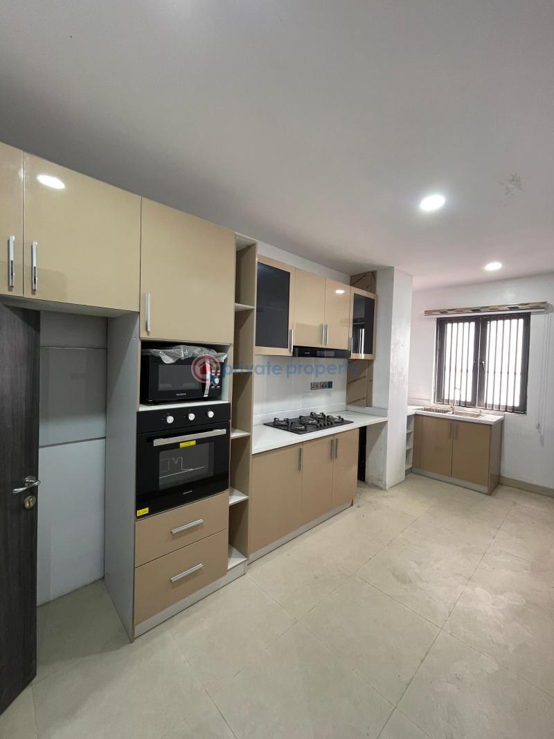 4 bedroom Maisonette For Sale Surulere Lagos - 5