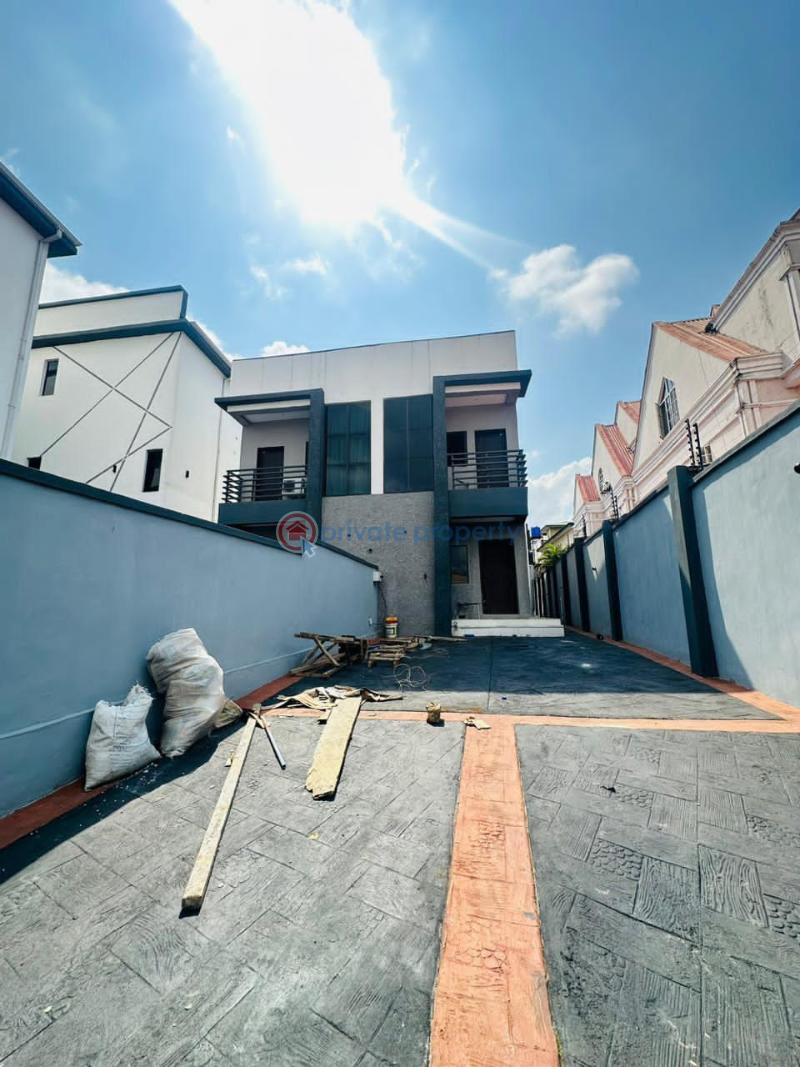 4 bedroom Detached Duplex For Sale Magodo GRA Phase 2 Kosofe/Ikosi Lagos
