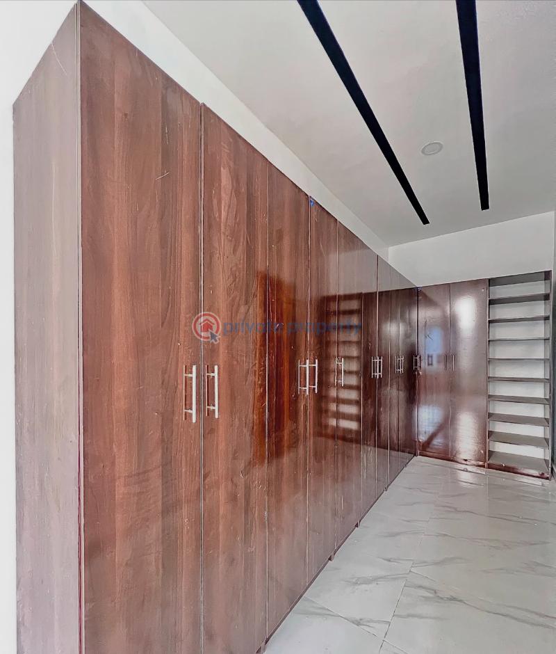 4 bedroom Semi detached Duplex For Sale Secure Estate At Chevron Lekki Along Lekki Expressway Lagos - 7