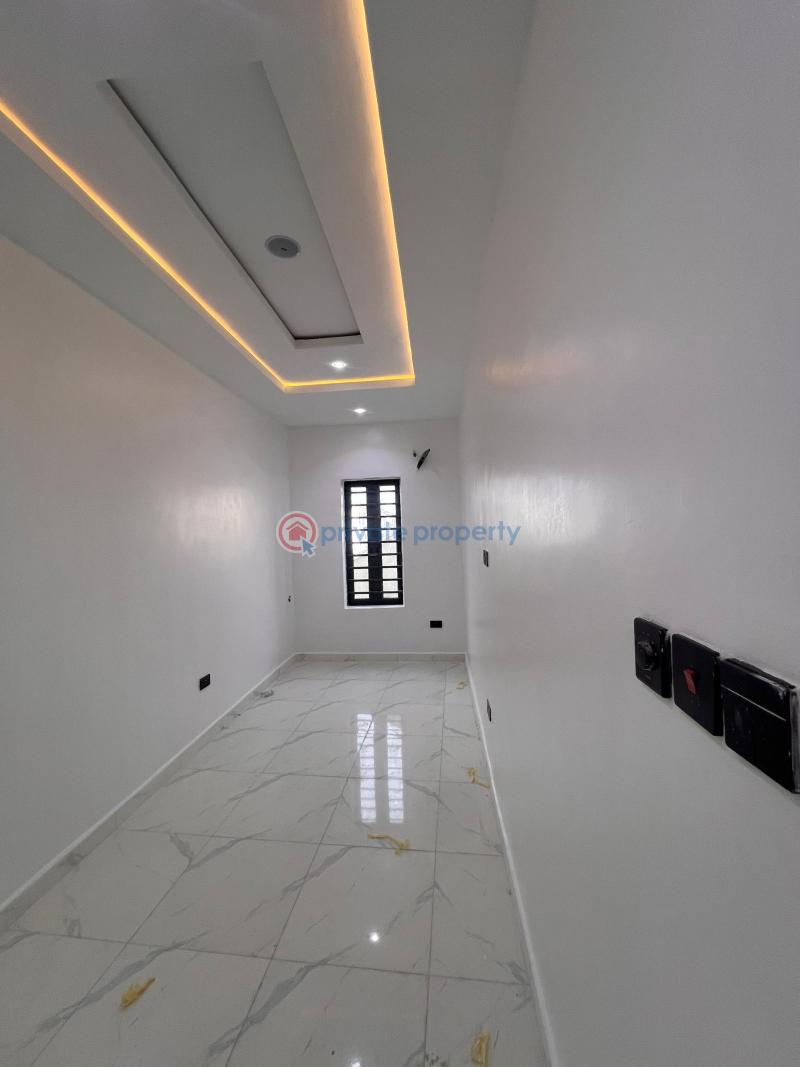 4 bedroom Semi detached Duplex For Sale Ologolo Lekki Lagos - 3
