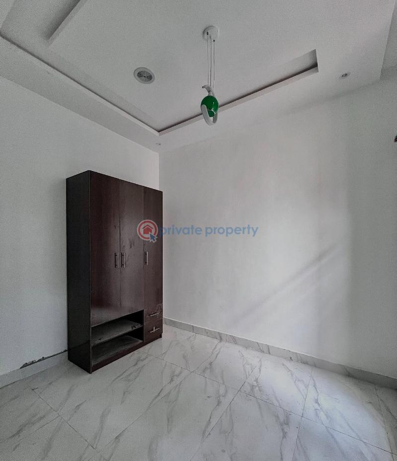 4 bedroom Semi detached Duplex For Sale Secure Estate At Chevron Lekki Along Lekki Expressway Lagos - 10