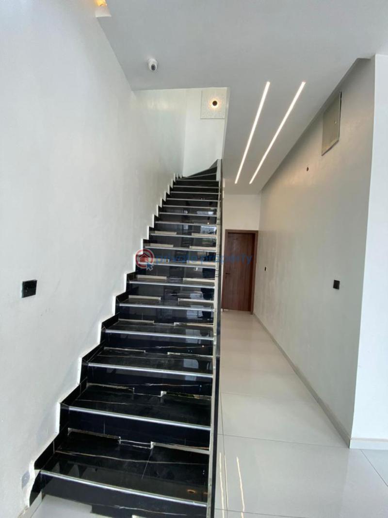 4 bedroom Semi detached Duplex For Sale Ikota Lekki Lagos - 4