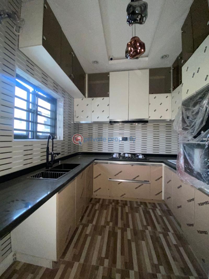 4 bedroom Semi detached Duplex For Sale Chevron Drive Lekki Lagos - 10