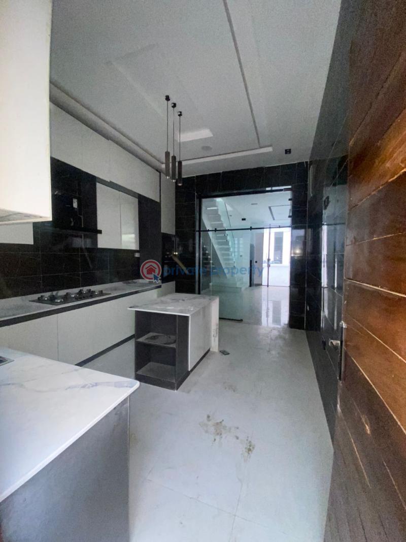 4 bedroom Semi detached Duplex For Sale In A Prestigious Estate Ikota Lekki Lagos - 8