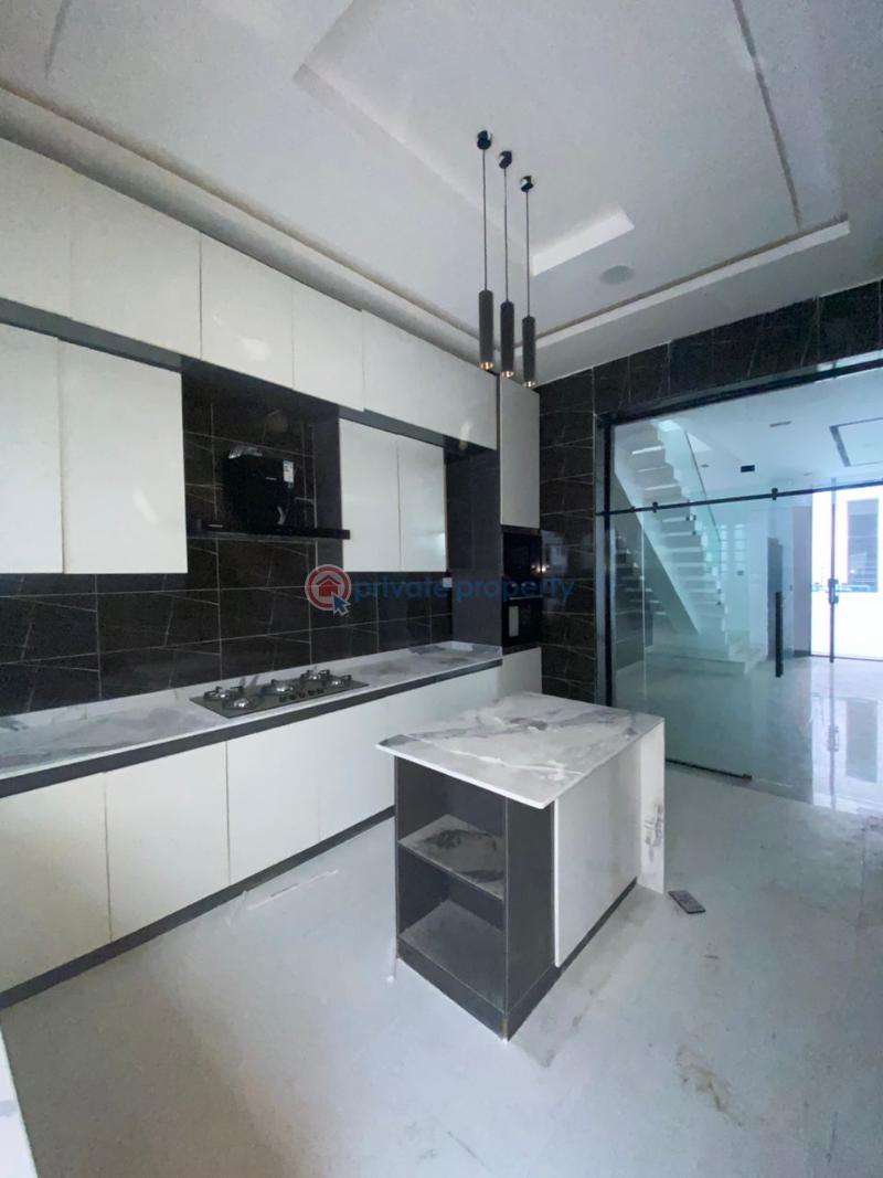4 bedroom Semi detached Duplex For Sale In A Prestigious Estate Ikota Lekki Lagos - 9