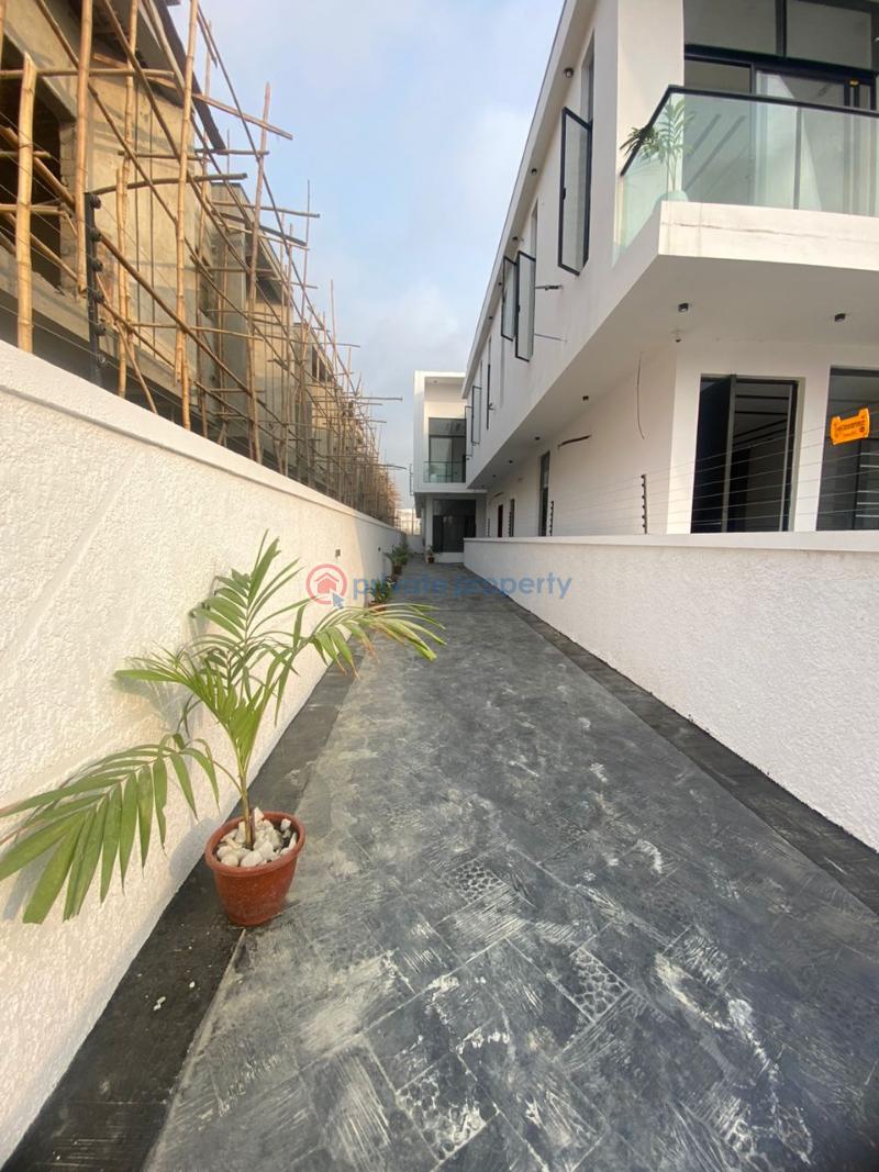 4 bedroom Semi detached Duplex For Sale In A Prestigious Estate Ikota Lekki Lagos - 1