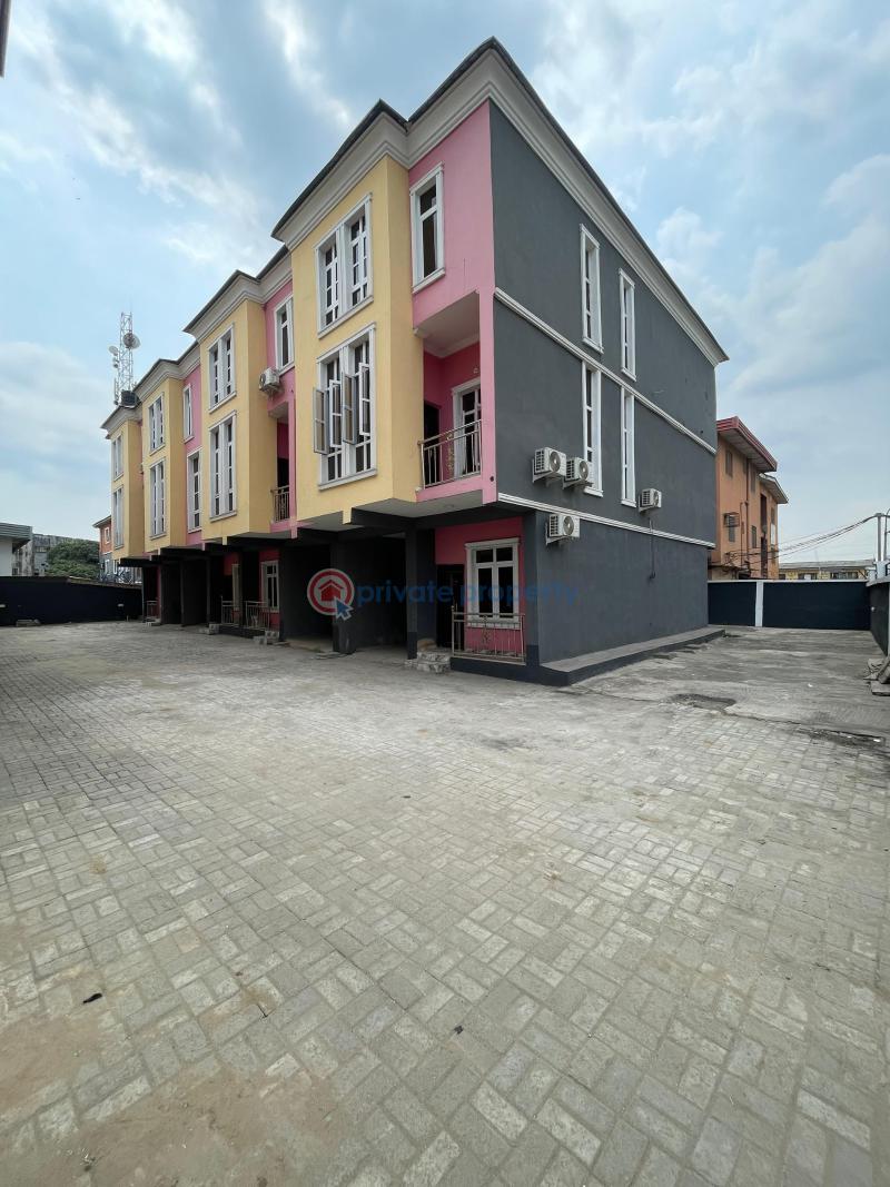 4 bedroom Duplex For Sale Yaba Lagos - 0