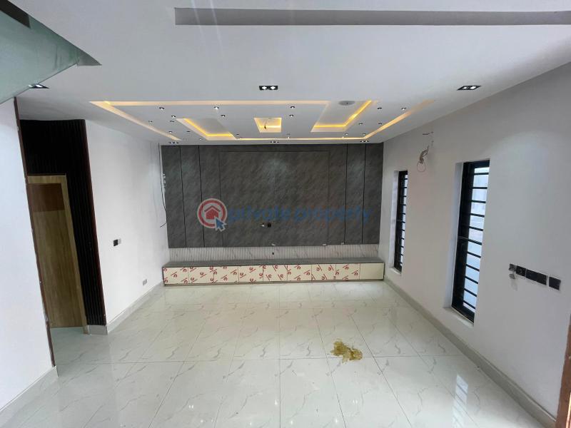 Flat & Apartment For Sale Thomas Estate Ajah Lagos - 16