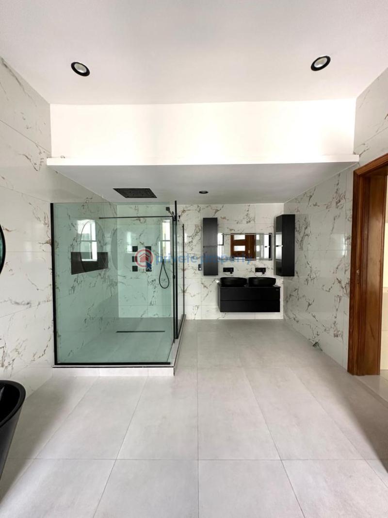 5 bedroom Duplex For Sale Lekki Phase 1 Lagos - 11