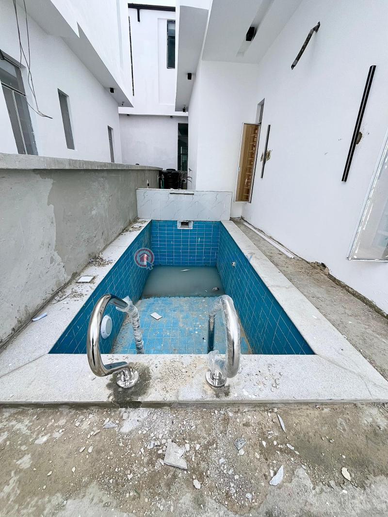 5 bedroom Detached Duplex For Sale Chevron Drive Lekki Lagos - 2