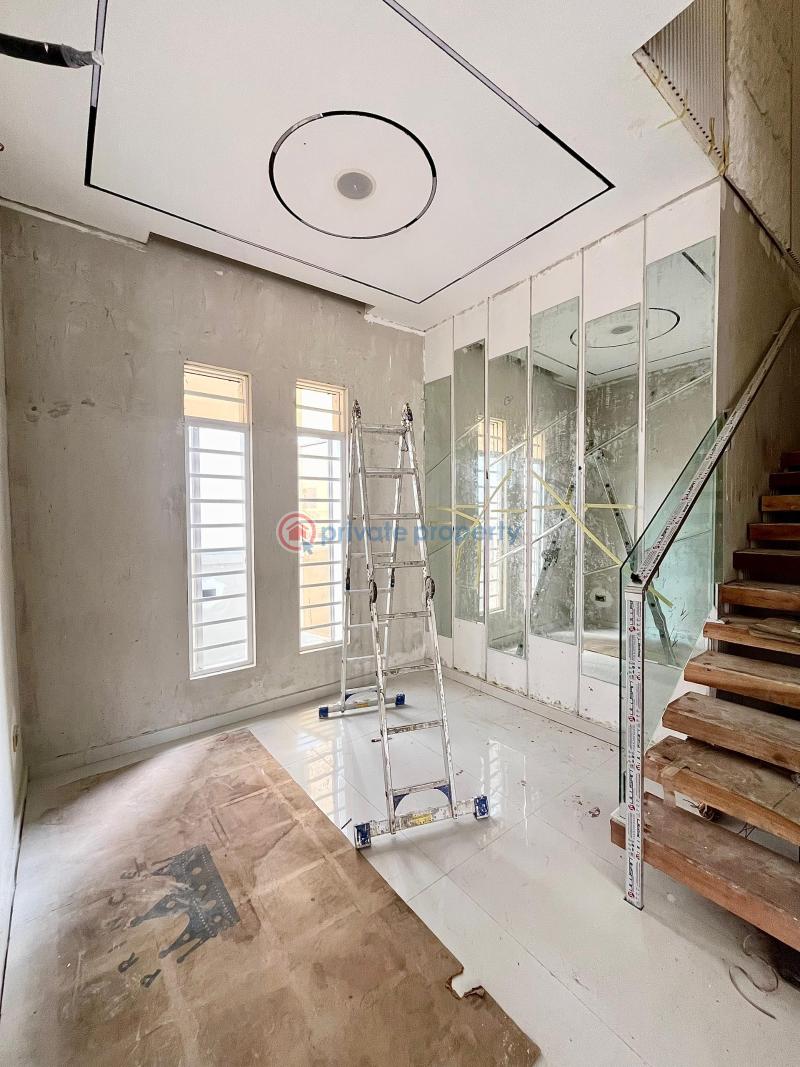 5 bedroom Detached Duplex For Sale Chevron Drive Lekki Lagos - 5