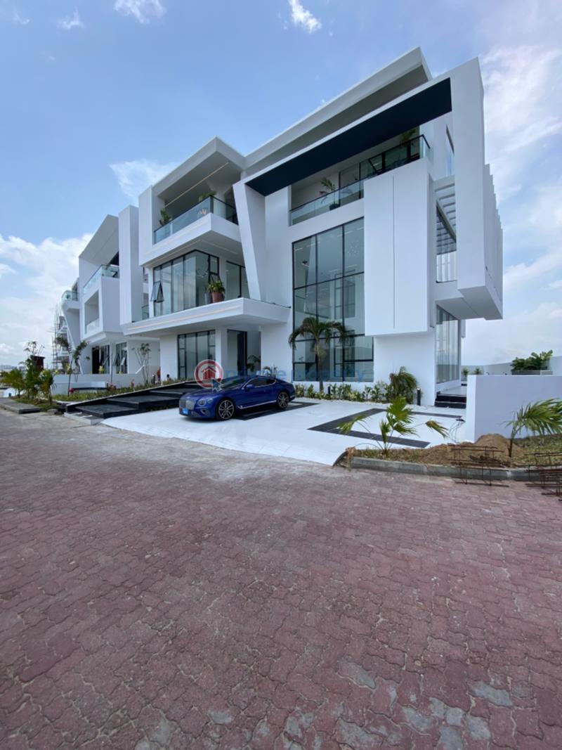 5 bedroom Detached Duplex For Sale Osapa London Lekki Lagos - 2