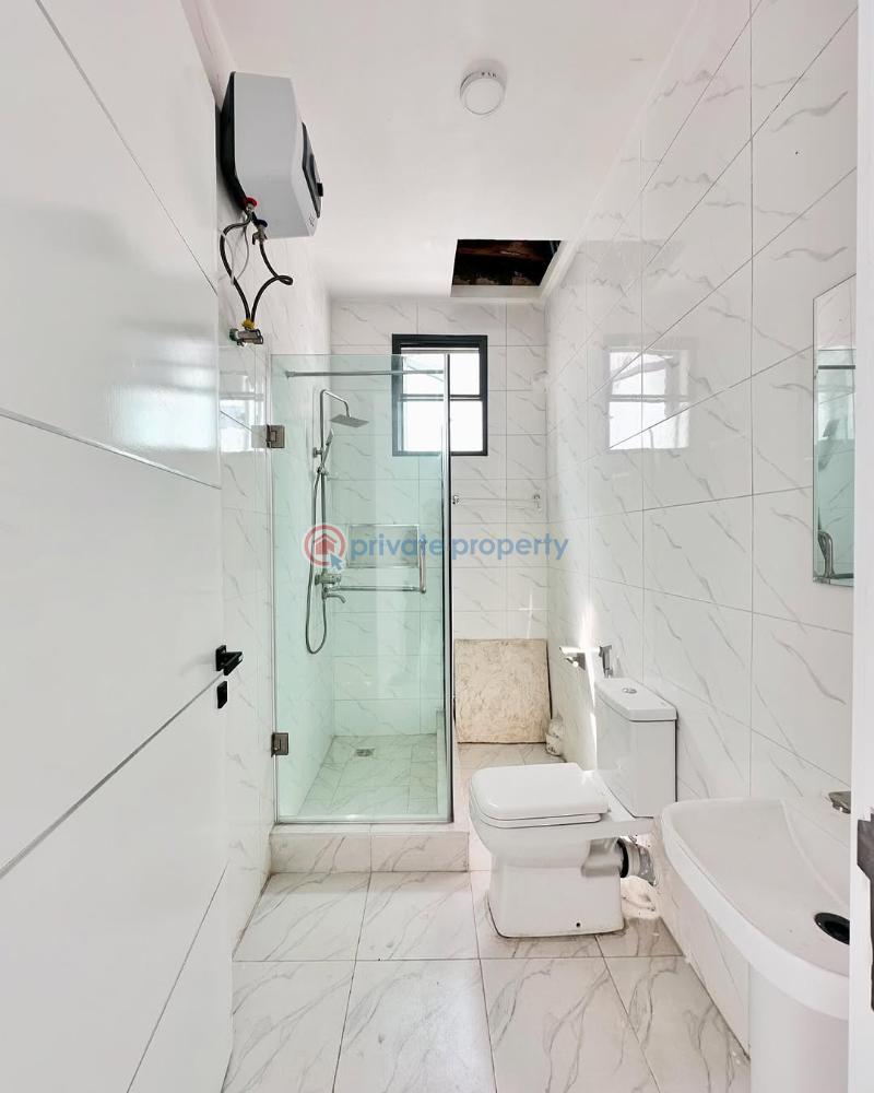 5 bedroom Detached Duplex For Sale Osapa, Lekki Lagos - 4