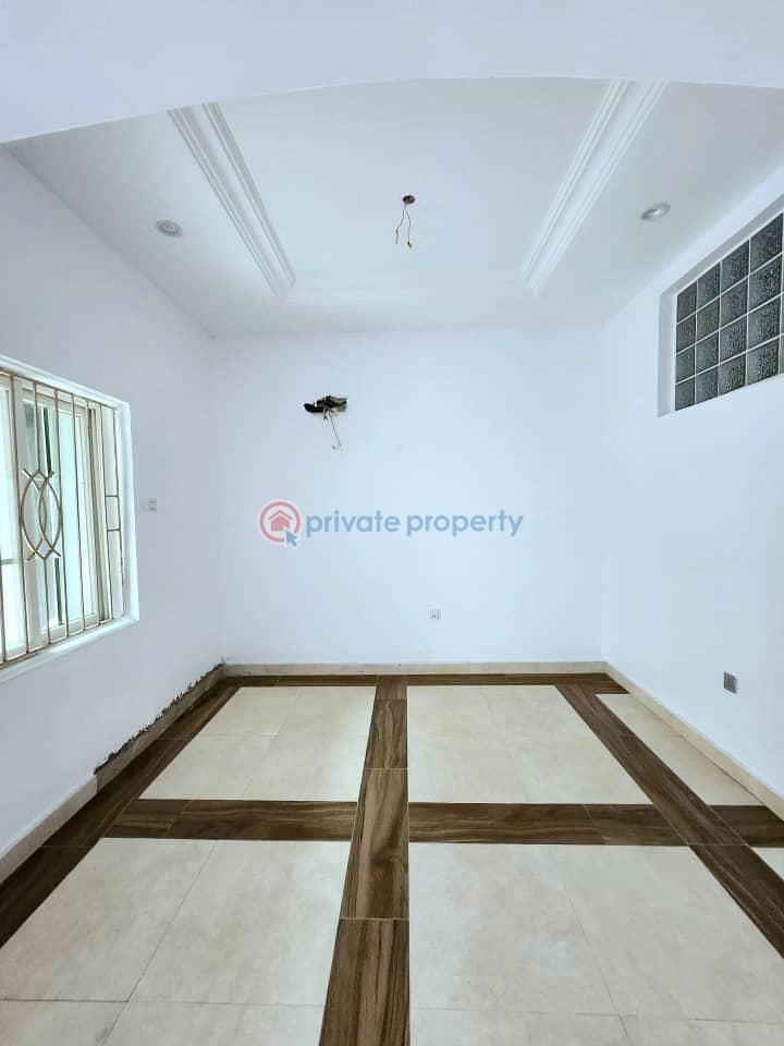 Well maintained e bedroom duplex - 4 3 bedroom Terraced Duplex For Rent Osapa London Lekki Lagos - 4