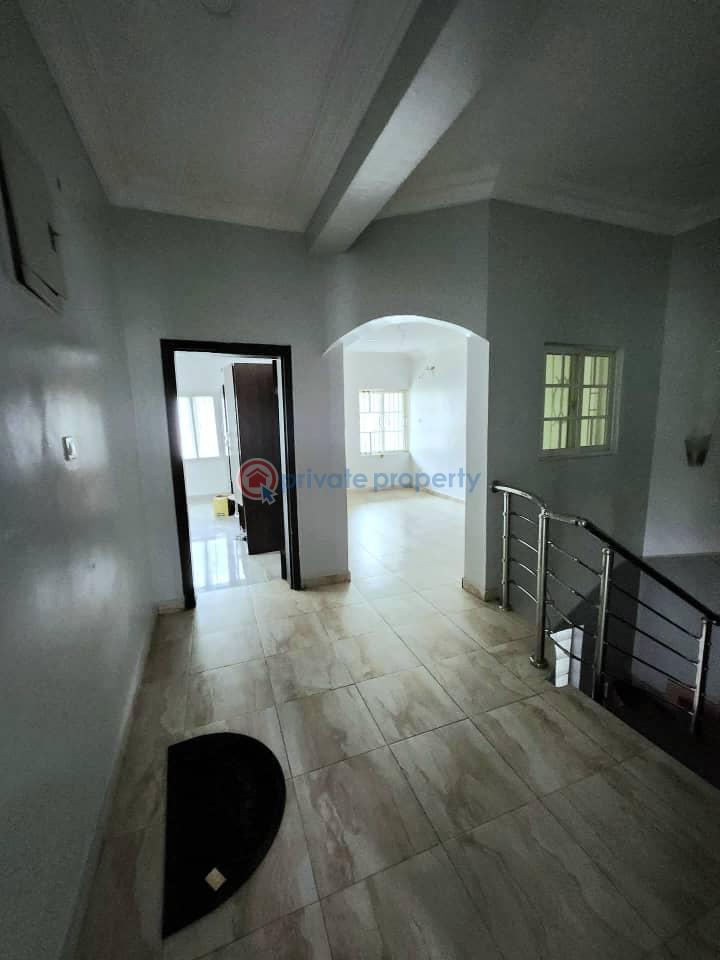 Well maintained e bedroom duplex - 7 3 bedroom Terraced Duplex For Rent Osapa London Lekki Lagos - 7
