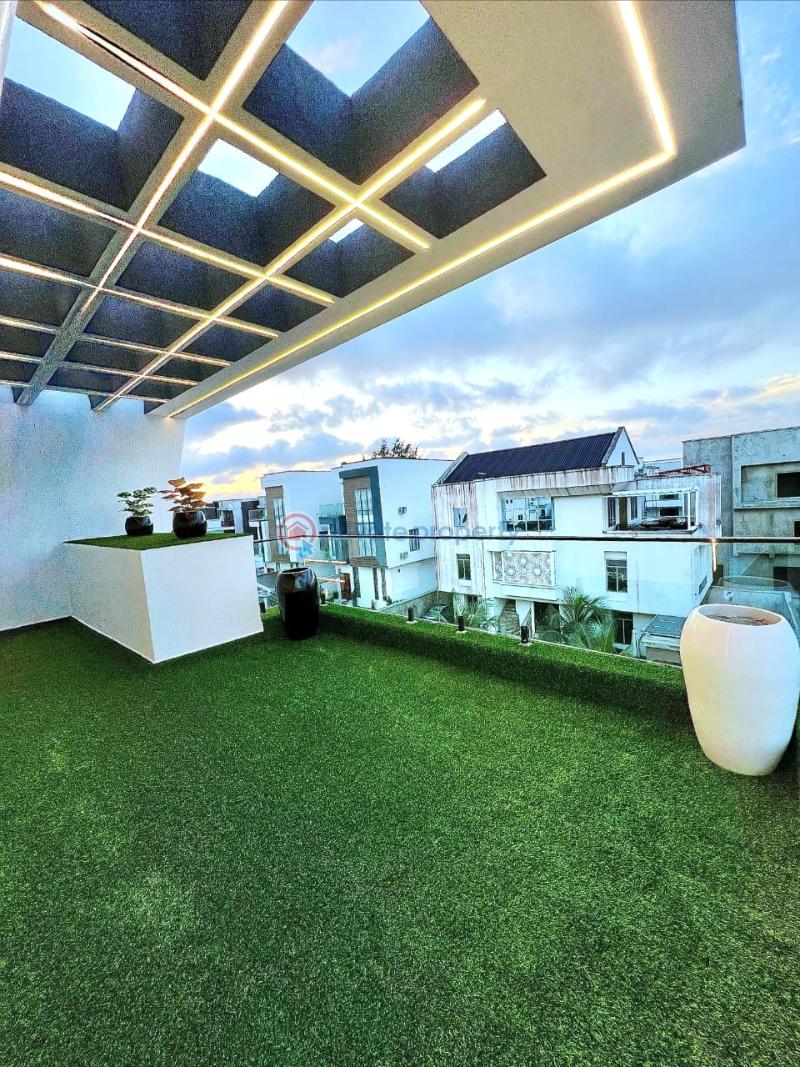 5 bedroom Detached Duplex For Sale Osapa London Lekki Lagos - 17