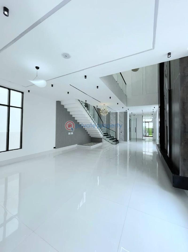 Contemporary 5 bedroom detached duplex - 1 5 bedroom Detached Duplex For Sale Chevron Drive Lekki Lagos - 1