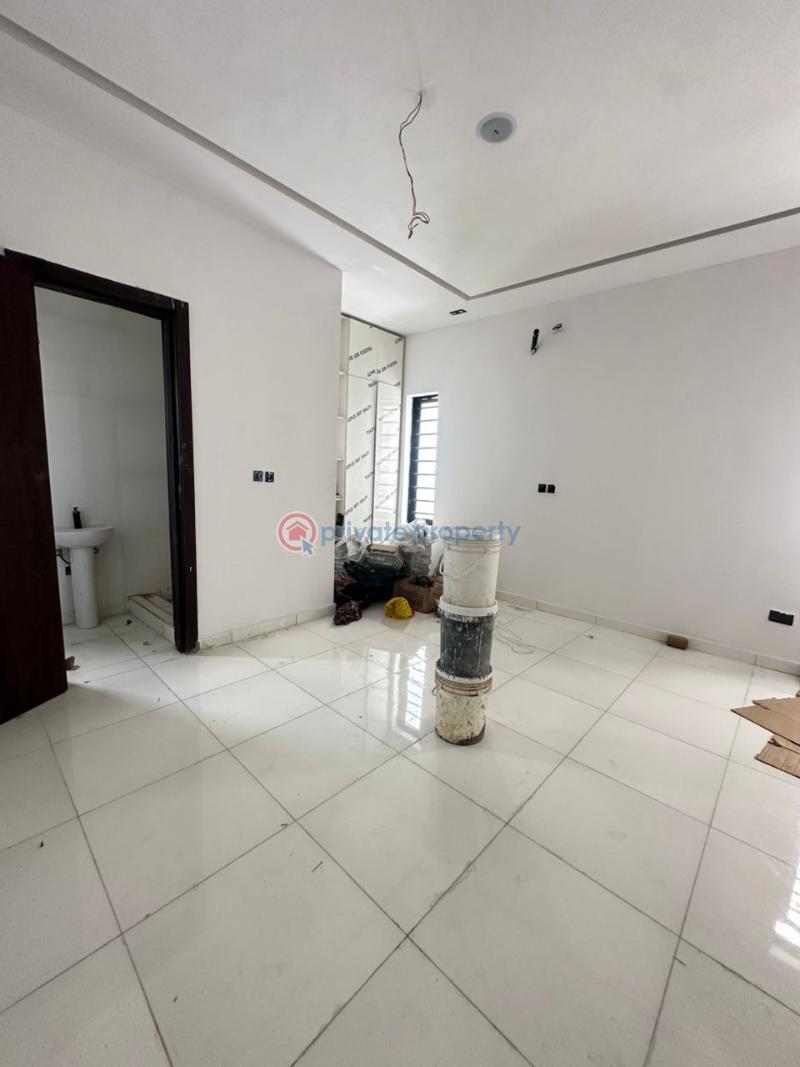 Contemporary 5 bedroom detached duplex  for sale - 5 5 bedroom Detached Duplex For Sale With Pool Corner Piece Orchid Lekki Lekki Lagos - 5