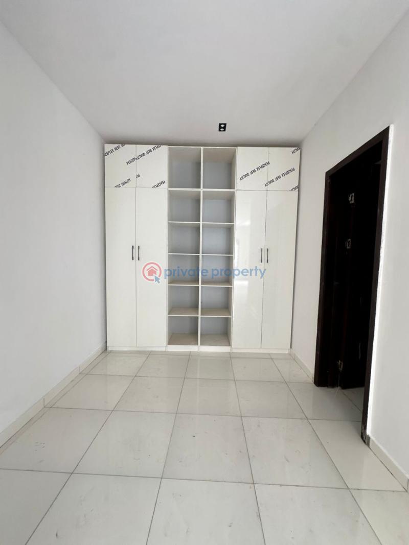Contemporary 5 bedroom detached duplex  for sale - 9 5 bedroom Detached Duplex For Sale With Pool Corner Piece Orchid Lekki Lekki Lagos - 9