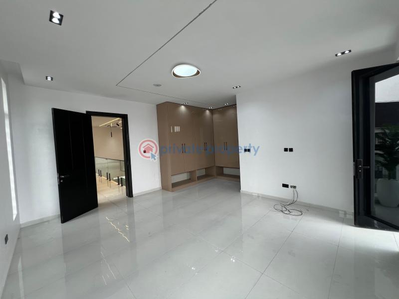 5 bedroom Detached Duplex For Sale Victoria Garden City Lekki Lagos - 19