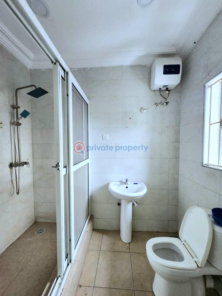 Well maintained e bedroom duplex - 13 3 bedroom Terraced Duplex For Rent Osapa London Lekki Lagos - 13
