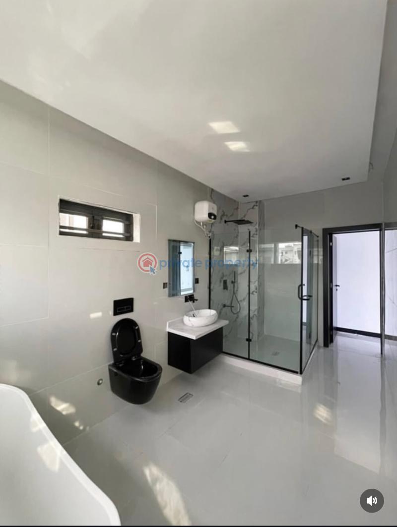 5 bedroom Detached Duplex For Sale Ologolo Lekki Lagos - 1