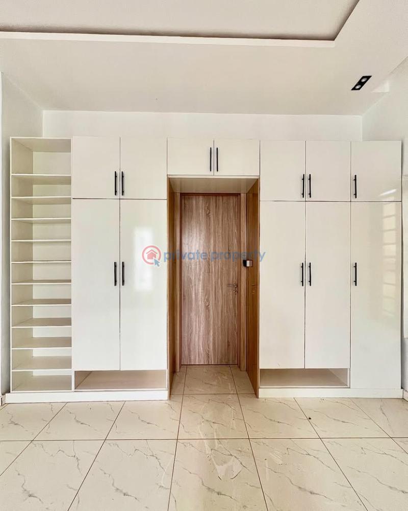 5 bedroom Detached Duplex For Sale Orchid Road Lekki Lagos - 6