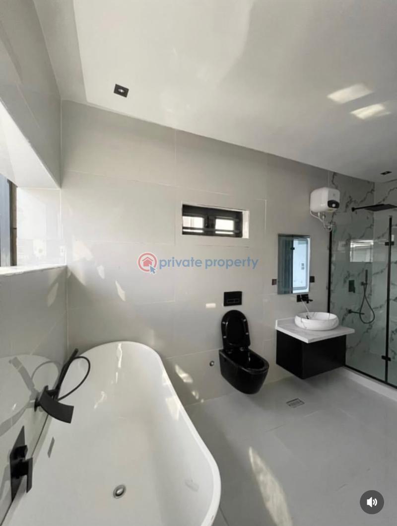 5 bedroom Detached Duplex For Sale Ologolo Lekki Lagos - 5