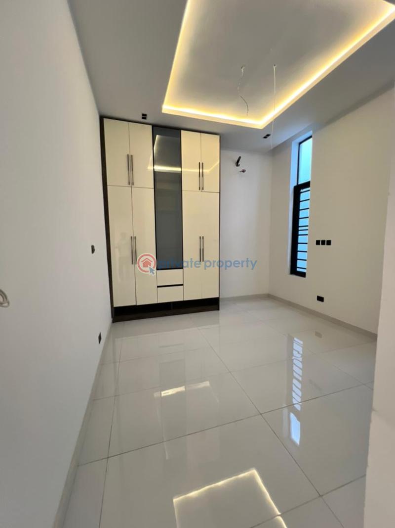 5 bedroom Detached Duplex For Sale Chevron Estate Chevron Drive Lekki Lagos - 9