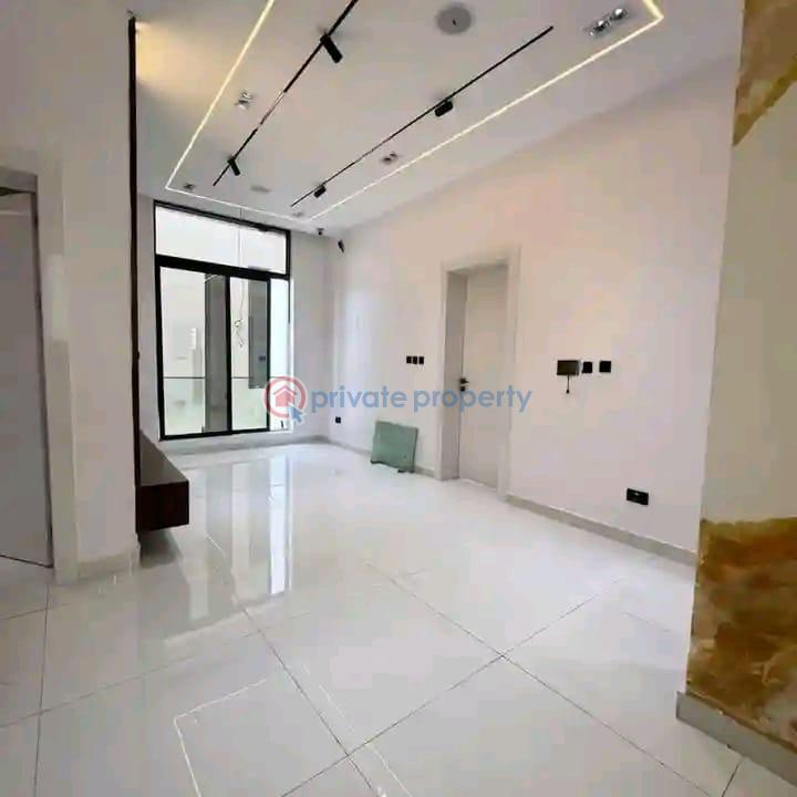 5 bedroom Detached Duplex For Sale Chevron Drive Lekki Lagos - 1