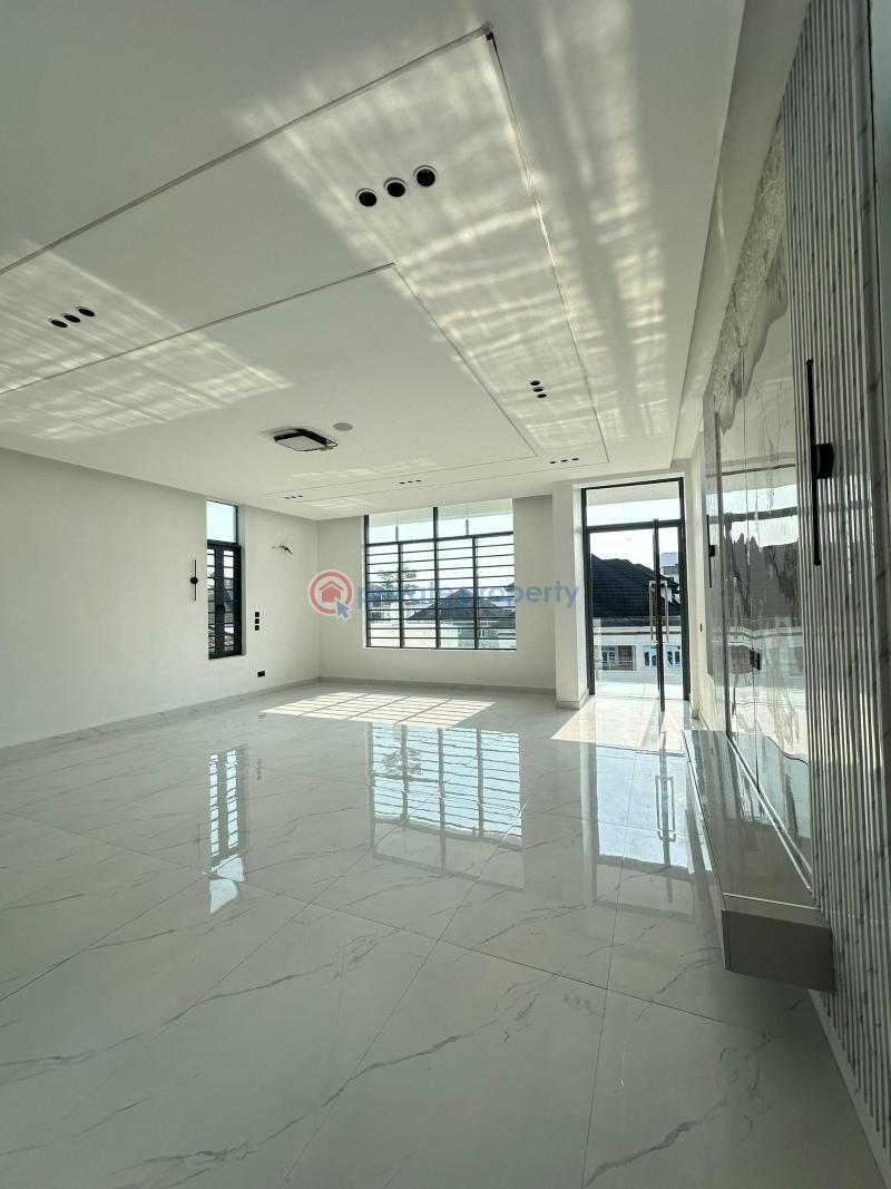 5 bedroom Detached Duplex For Sale Chevron Drive Lekki Lagos - 1