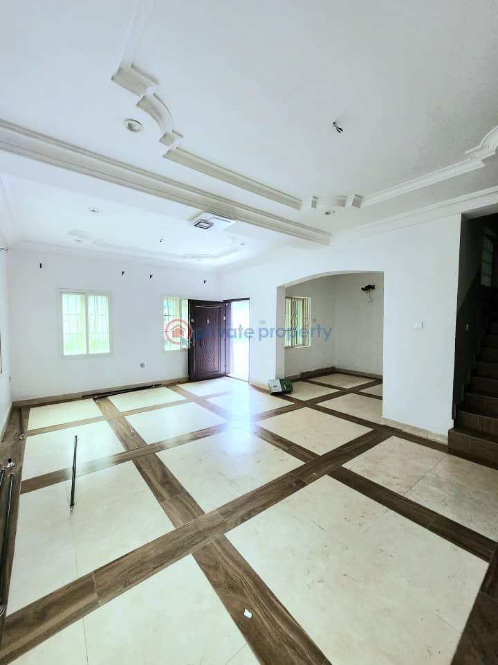 Well maintained e bedroom duplex - 2 3 bedroom Terraced Duplex For Rent Osapa London Lekki Lagos - 2