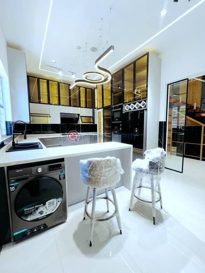 5 bedroom Detached Duplex For Sale Lekki Phase 1 Lagos - 9
