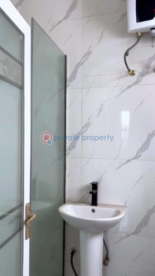 5 bedroom Detached Duplex For Sale Amuwo Odofin Lagos - 15