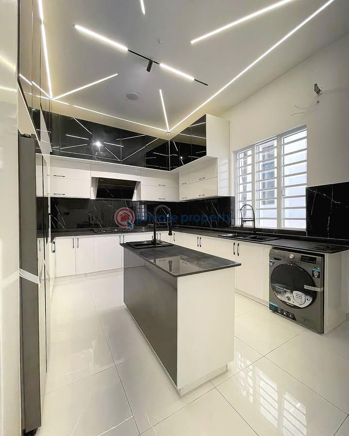 5 bedroom Detached Duplex For Sale Hampton Lake Chevron Drive Lekki Lagos - 11