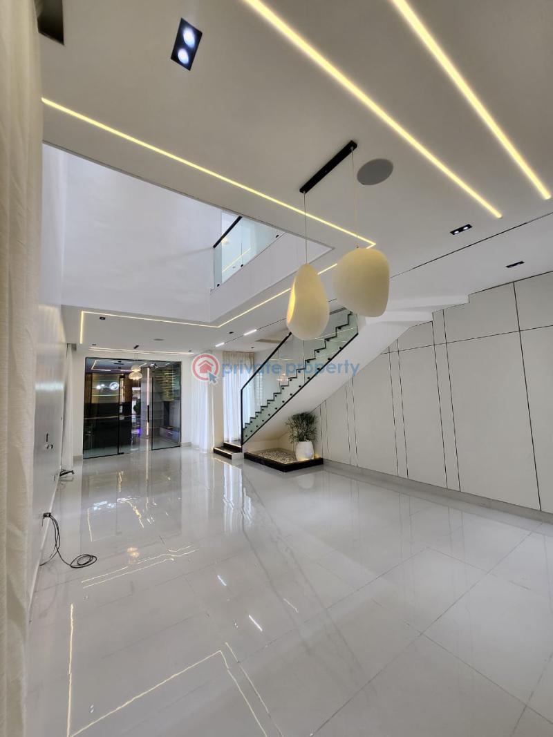 5 bedroom Detached Duplex For Sale Orchid Road Lekki Lagos - 3