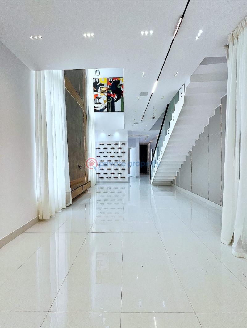 5 bedroom Detached Duplex For Sale Ikota Lekki Lagos - 3