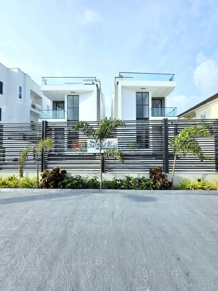 5 bedroom Detached Duplex For Sale Chevron Drive Lekki Lagos - 0