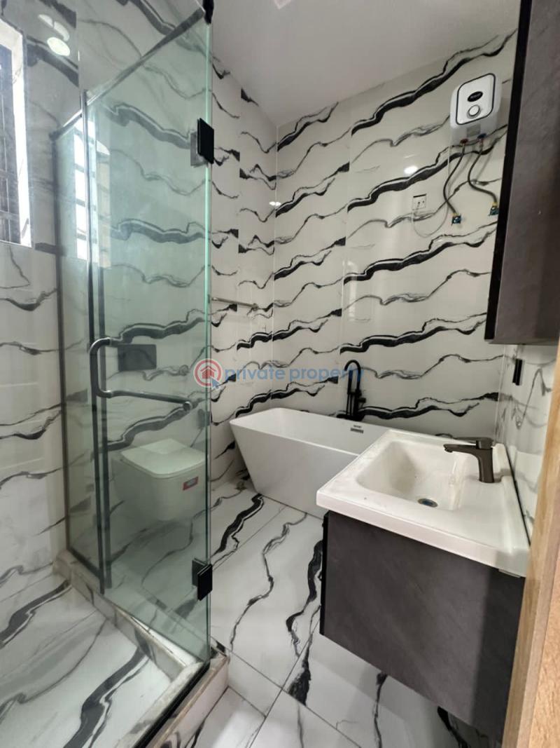 5 bedroom Detached Duplex For Sale Chevron Lekki Lekki Lagos - 19