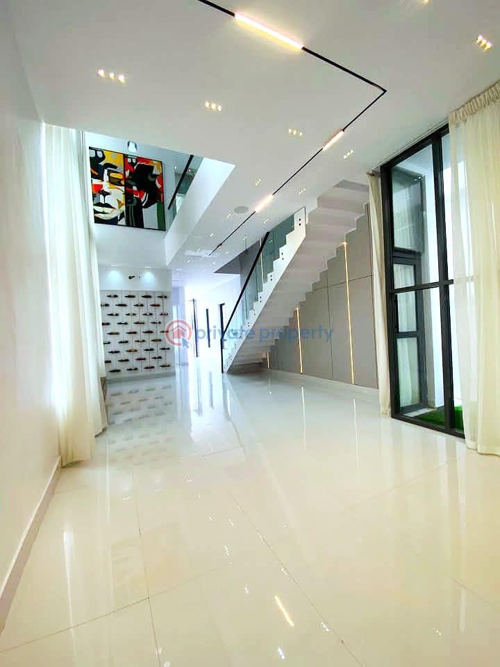 5 bedroom Detached Duplex For Sale Ikota Lekki Lagos - 21