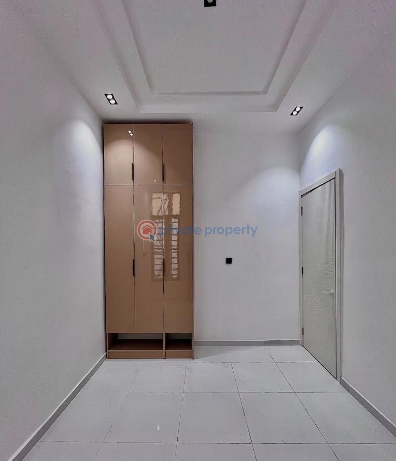 Contemporary 5 bedroom fully detached duplex - 14 5 bedroom Detached Duplex For Sale Secure Estate At Ajah Lekki Ajah Lagos - 14