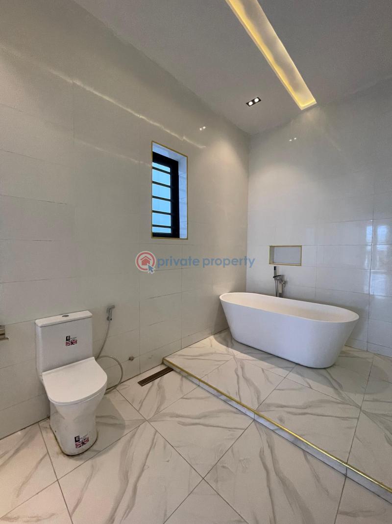 5 bedroom Detached Duplex For Sale Chevron Drive Lekki Lagos - 5