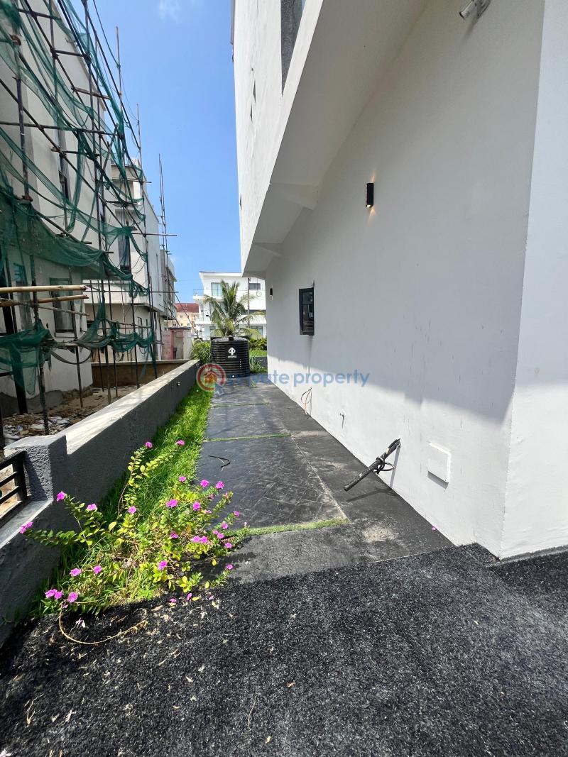 5 bedroom Detached Duplex For Sale Osapa Lekki Lagos - 1