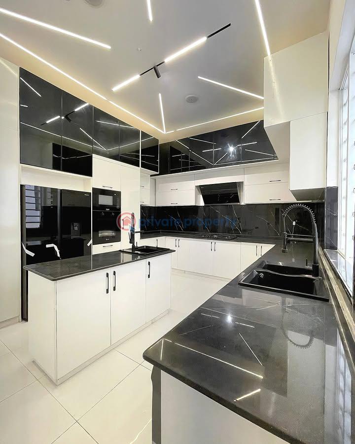 5 bedroom Detached Duplex For Sale Hampton Lake Chevron Drive Lekki Lagos - 7