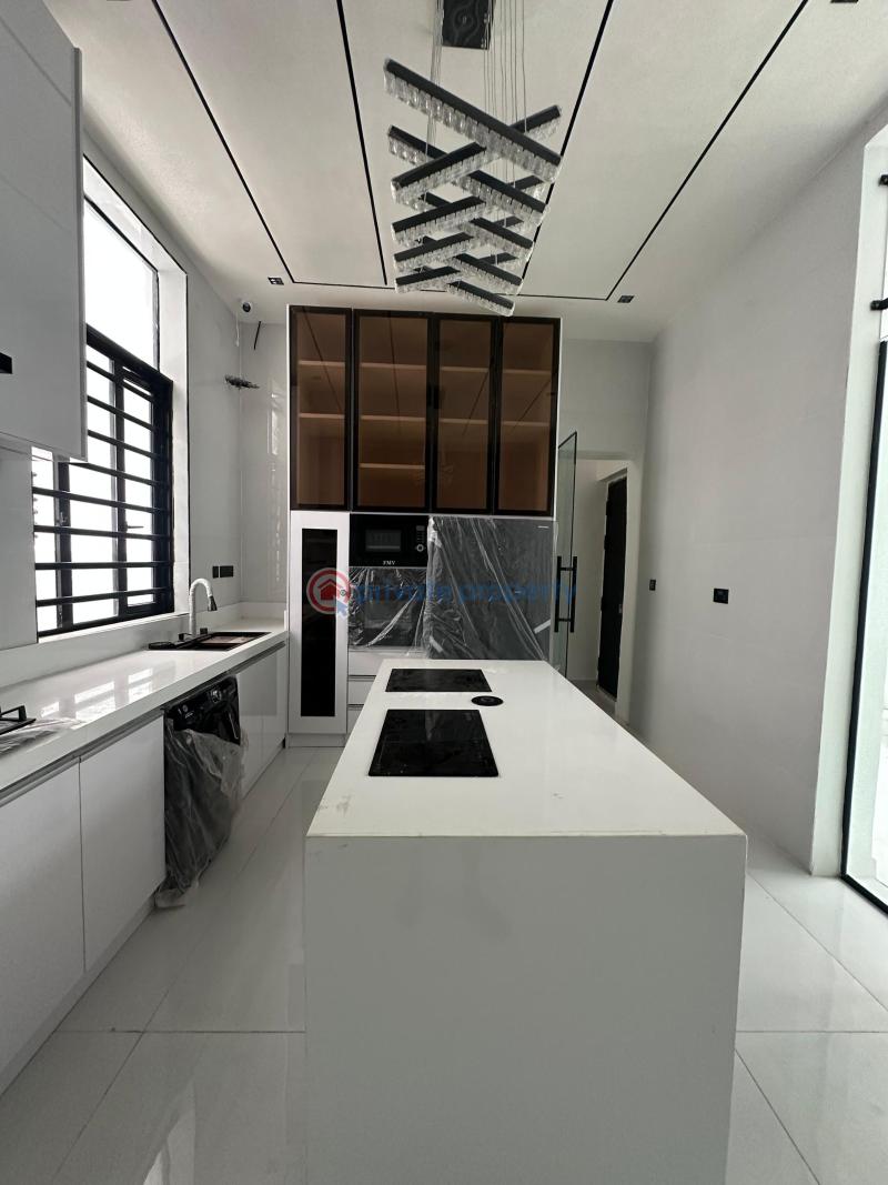 5 bedroom Duplex For Sale Chevron Drive Lekki Lagos - 2